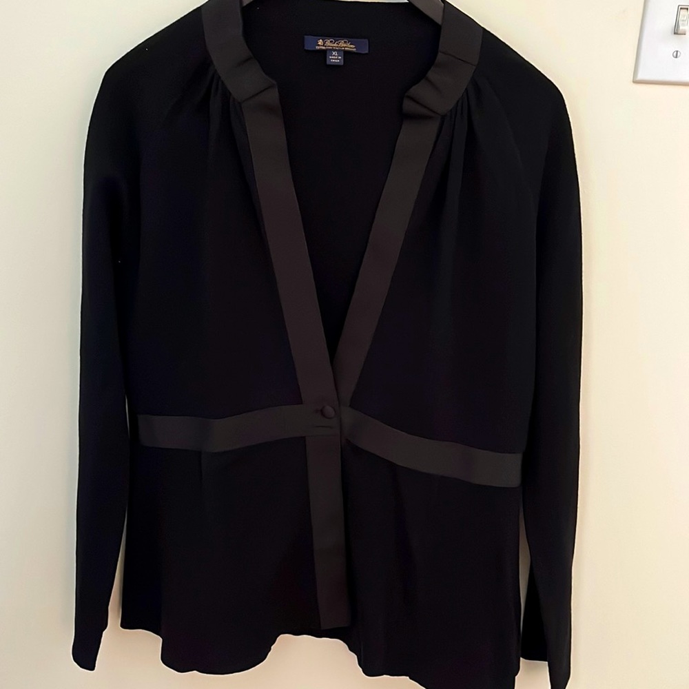 Brooks Brothers XL Amazing sweater.